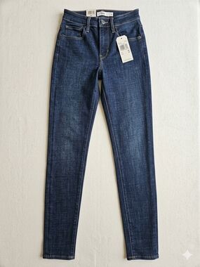 Levi's Women’s Indigo Skinny Jeans